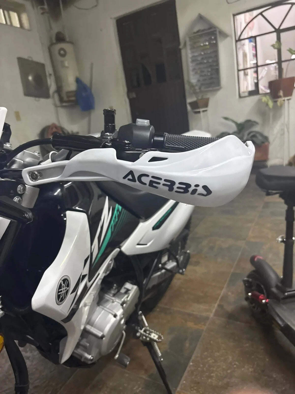 White Handlebar Bar Guards For Motocross Enduro - Mount Kit KTM HONDA etc Hand