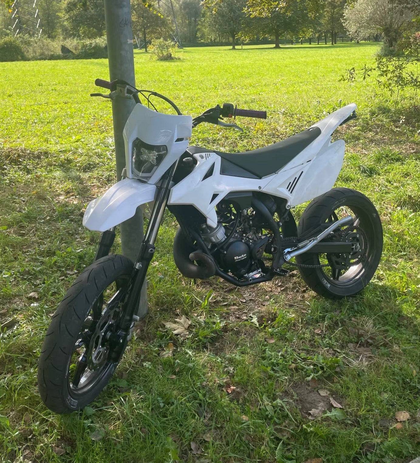 Universal Supermoto LED Headlight - For Kawasaki KTM Yamaha WHITE Motorcycle etc