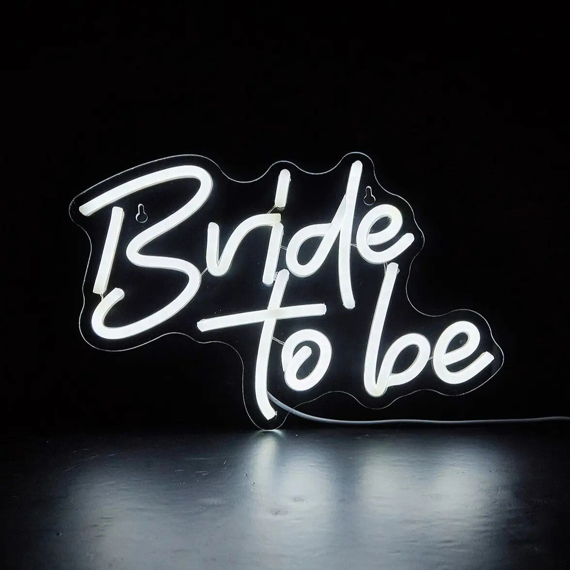 Bride to be Neon Sign - White LED Neon Light - Wall Decor Wedding Hen Party USB