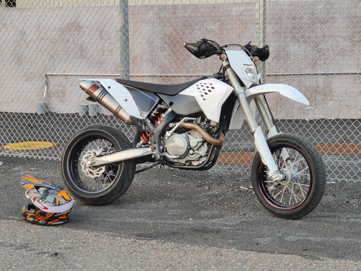 Universal Supermoto Enduro Headlight - For Honda Suzuki Yamaha Motorcycle White