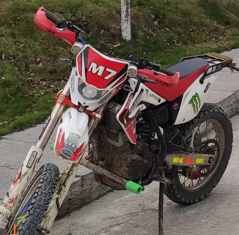 Red Handlebar Bar Guards For Motocross Enduro - Mount Kit KTM HONDA etc Hand