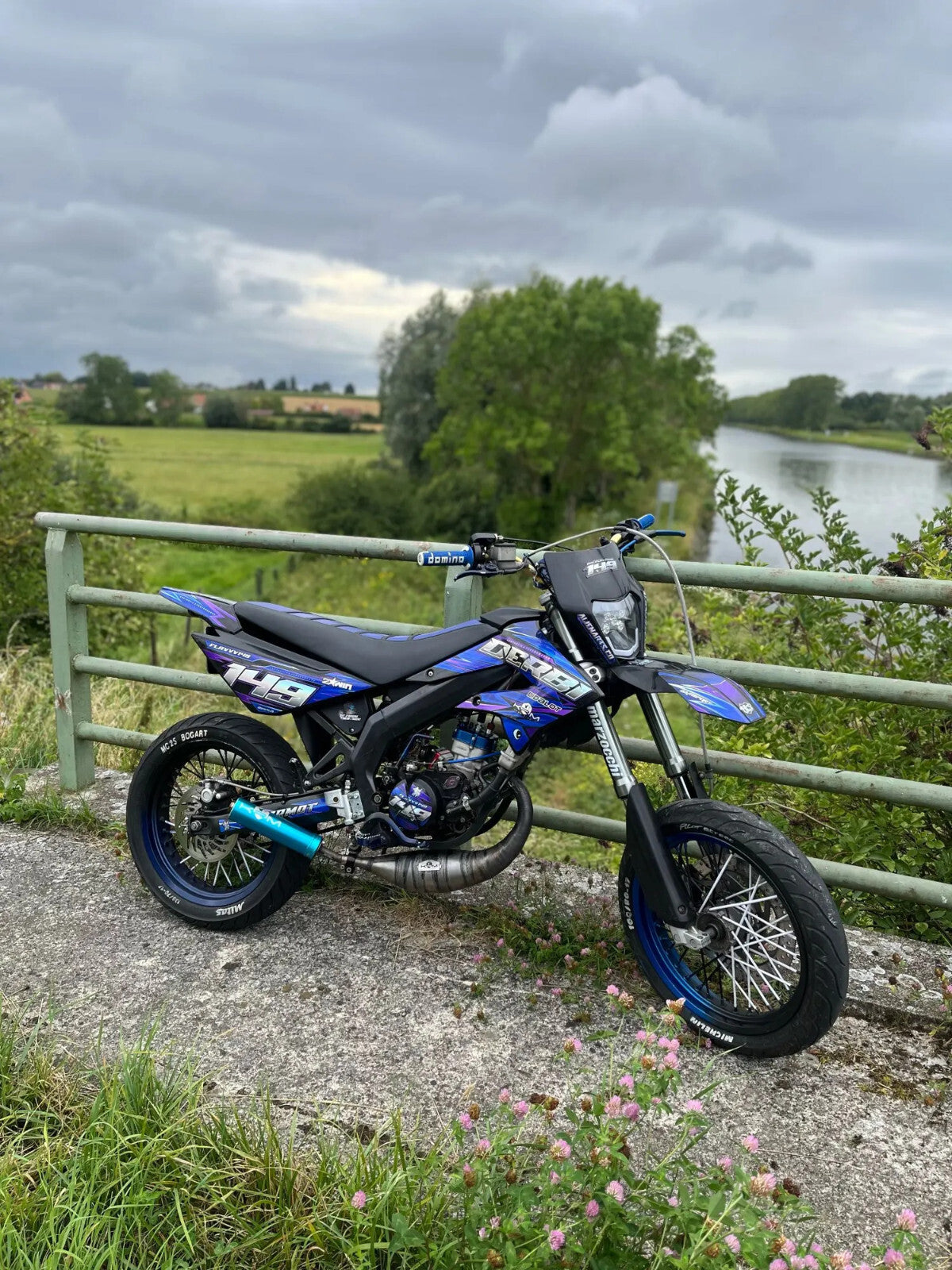 Universal Supermoto LED Headlight - For Kawasaki Suzuki Yamaha Motorcycle etc